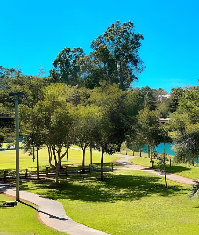 Flat Vista Lago•Nascer do Sol & Piscinas Incríveis