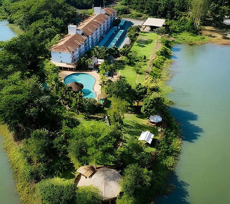 Laguna Flats: Vista Lago & Resort Incrível