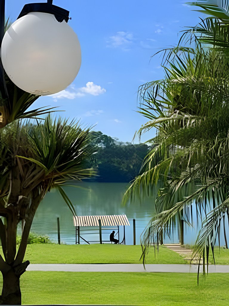 Laguna Flats: Vista Lago & Resort Incrível