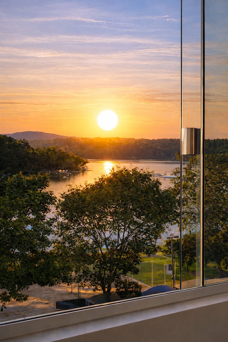 Laguna Flat: Vista Lago + Nascer do Sol & Resort