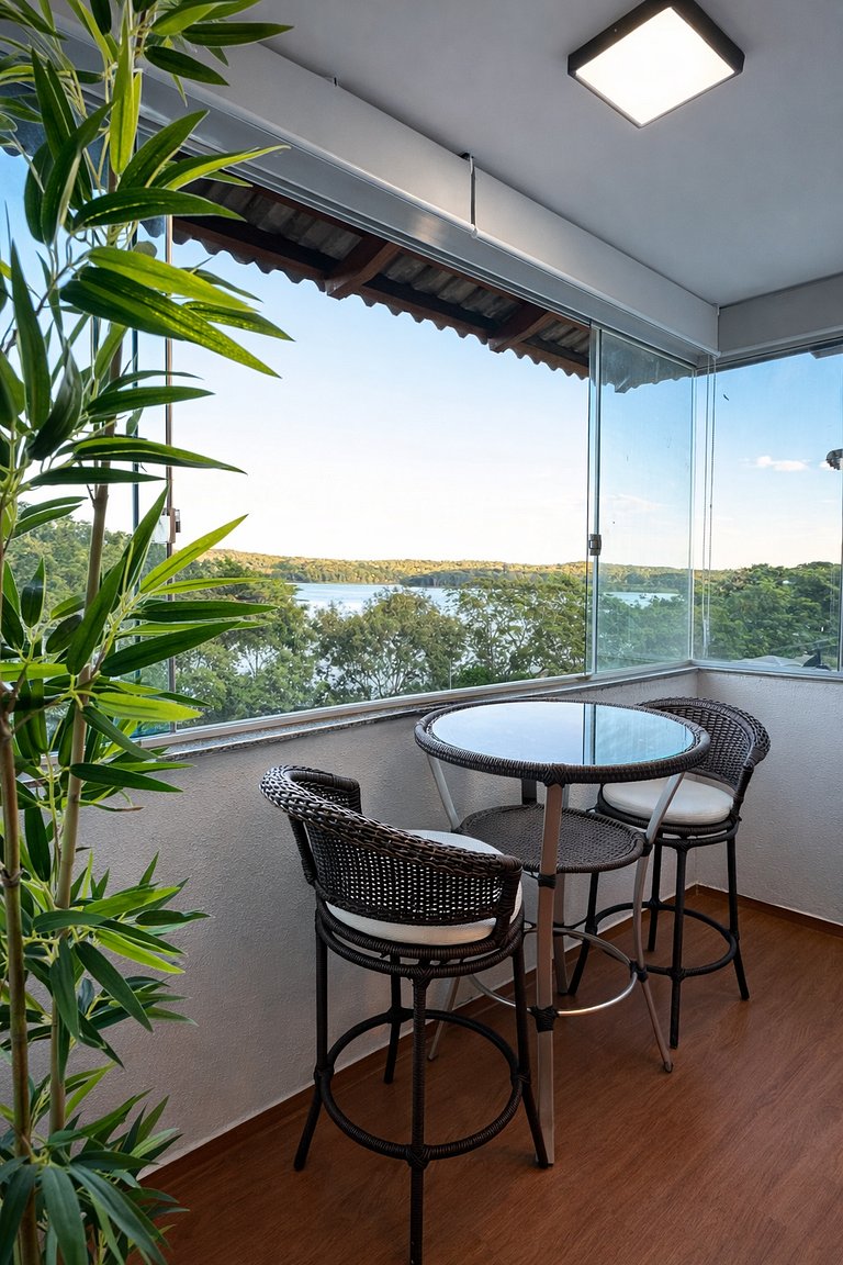 Laguna Flat: Vista Lago + Nascer do Sol & Resort