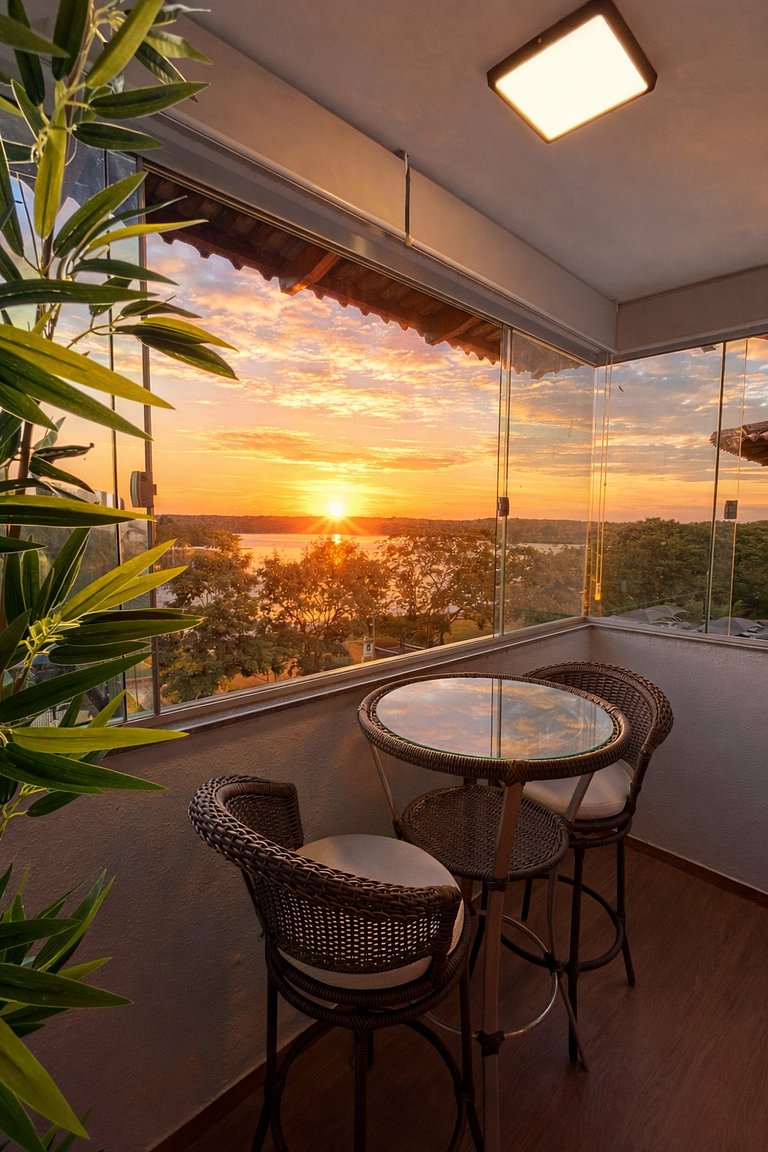 Laguna Flat: Vista Lago + Nascer do Sol & Resort